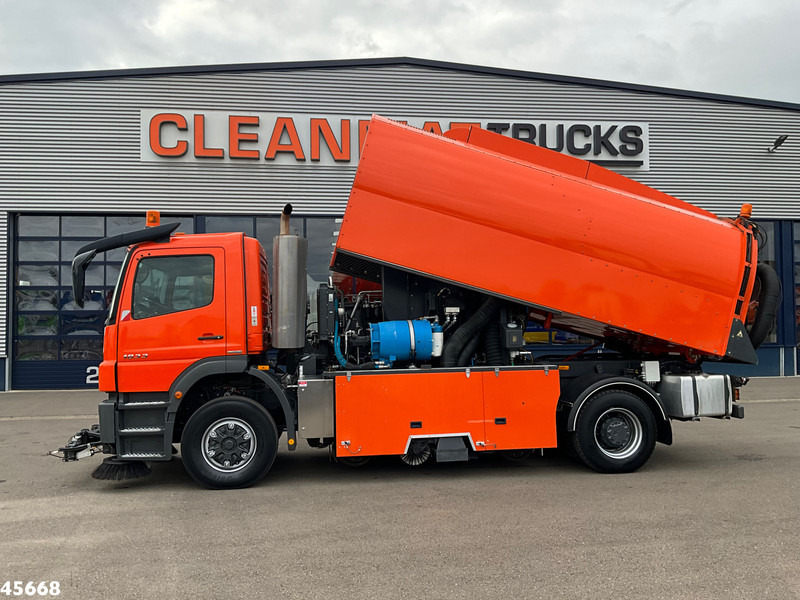 Mercedes-Benz Axor 1833 4x4 Schörling SORF Schienenreinigungs/Railway sweeper Just 38.680 Km! - سياره كنس شوارع: صور 2 Mercedes-Benz Axor 1833 4x4 Schörling SORF Schienenreinigungs/Railway sweeper Just 38.680 Km! - سياره كنس شوارع: صور 2