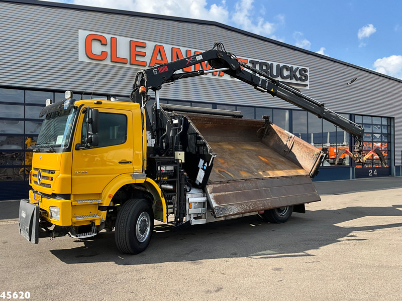 Mercedes-Benz Axor 2124 AK 4x4 Hiab 12 Tonmeter laadkraan Just 208.719 km! - قلابات, شاحنة كرين: صور 2 Mercedes-Benz Axor 2124 AK 4x4 Hiab 12 Tonmeter laadkraan Just 208.719 km! - قلابات, شاحنة كرين: صور 2