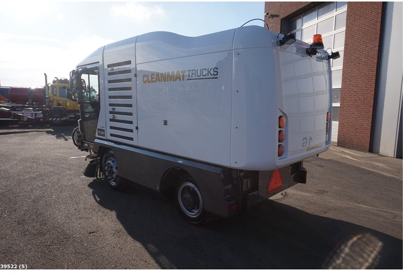 Ravo 540 CD with 3-rd brush - سياره كنس شوارع: صور 2 Ravo 540 CD with 3-rd brush - سياره كنس شوارع: صور 2