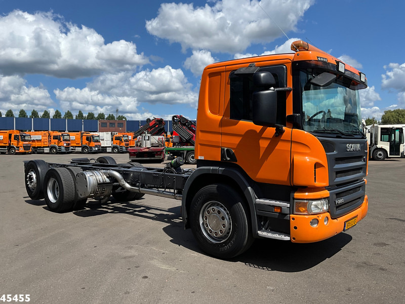 Scania P 280 6x2 Chassis Cabine with PTO Just 218.646 km! - الشاسيه شاحنة: صور 5 Scania P 280 6x2 Chassis Cabine with PTO Just 218.646 km! - الشاسيه شاحنة: صور 5