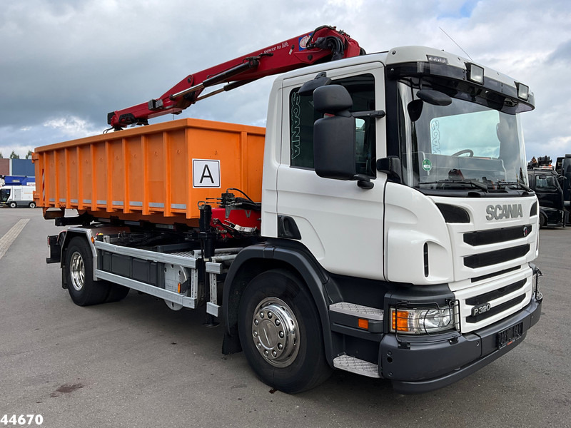 Scania P 320 HMF 12 Tonmeter Z-kraan + Kipper 11m³ - قلابات, شاحنة كرين: صور 4 Scania P 320 HMF 12 Tonmeter Z-kraan + Kipper 11m³ - قلابات, شاحنة كرين: صور 4