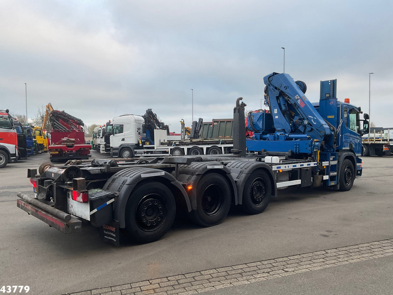 Scania P 360 8x2 Hiab 21 Tonmeter laadkraan - شاحنة ذات الخطاف, شاحنة كرين: صور 4 Scania P 360 8x2 Hiab 21 Tonmeter laadkraan - شاحنة ذات الخطاف, شاحنة كرين: صور 4