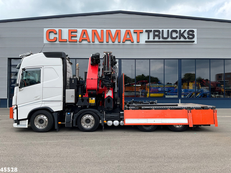 Volvo FH 540 8x2 Euro 6 Palfinger 92 Tonmeter laadkraan + Fly-jib Just 81.817 Km! - شاحنة كرين: صور 4 Volvo FH 540 8x2 Euro 6 Palfinger 92 Tonmeter laadkraan + Fly-jib Just 81.817 Km! - شاحنة كرين: صور 4