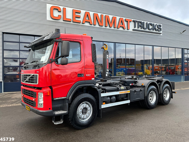 Volvo FM 330 6x4 Hiab 21 Ton haakarmsysteem Just 35.598 Km! - شاحنة ذات الخطاف: صور 2 Volvo FM 330 6x4 Hiab 21 Ton haakarmsysteem Just 35.598 Km! - شاحنة ذات الخطاف: صور 2