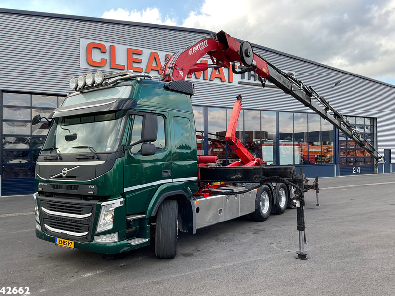Volvo FM 460 8x4 TRIDEM Euro 6 32 Tonmeter laadkraan - شاحنة ذات الخطاف, شاحنة كرين: صور 1 Volvo FM 460 8x4 TRIDEM Euro 6 32 Tonmeter laadkraan - شاحنة ذات الخطاف, شاحنة كرين: صور 1