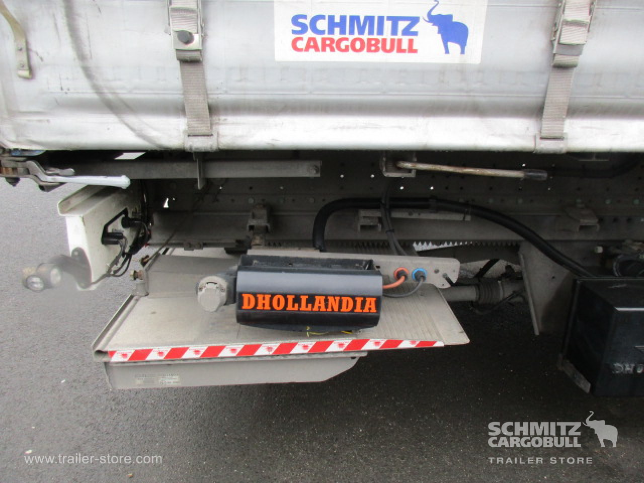 SCHMITZ Curtainsider Standard Taillift - الخيمة نصف مقطورة: صور 2 SCHMITZ Curtainsider Standard Taillift - الخيمة نصف مقطورة: صور 2