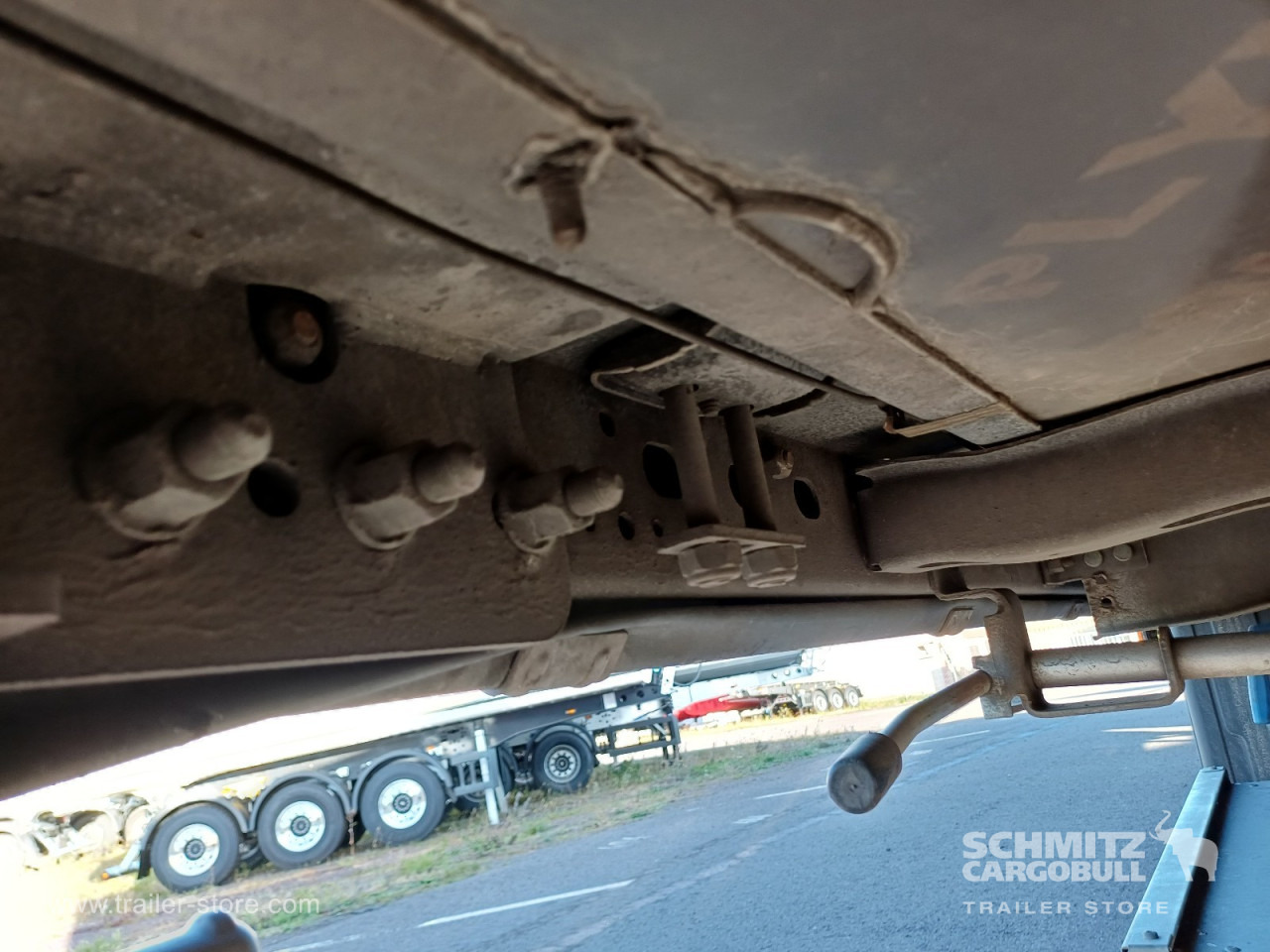 SCHMITZ Auflieger Curtainsider Standard - الخيمة نصف مقطورة: صور 2 SCHMITZ Auflieger Curtainsider Standard - الخيمة نصف مقطورة: صور 2