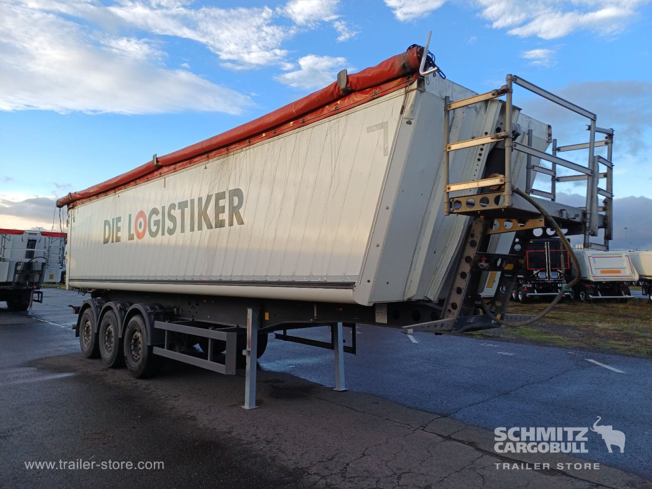 SCHMITZ Auflieger Kipper Alukastenmulde 44m³ - قلابة نصف مقطورة: صور 1 SCHMITZ Auflieger Kipper Alukastenmulde 44m³ - قلابة نصف مقطورة: صور 1