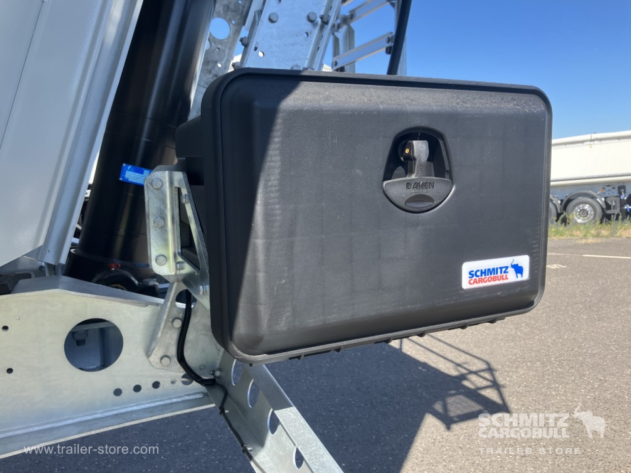 SCHMITZ Auflieger Kipper Alukastenmulde 52m³ - قلابة نصف مقطورة: صور 4 SCHMITZ Auflieger Kipper Alukastenmulde 52m³ - قلابة نصف مقطورة: صور 4
