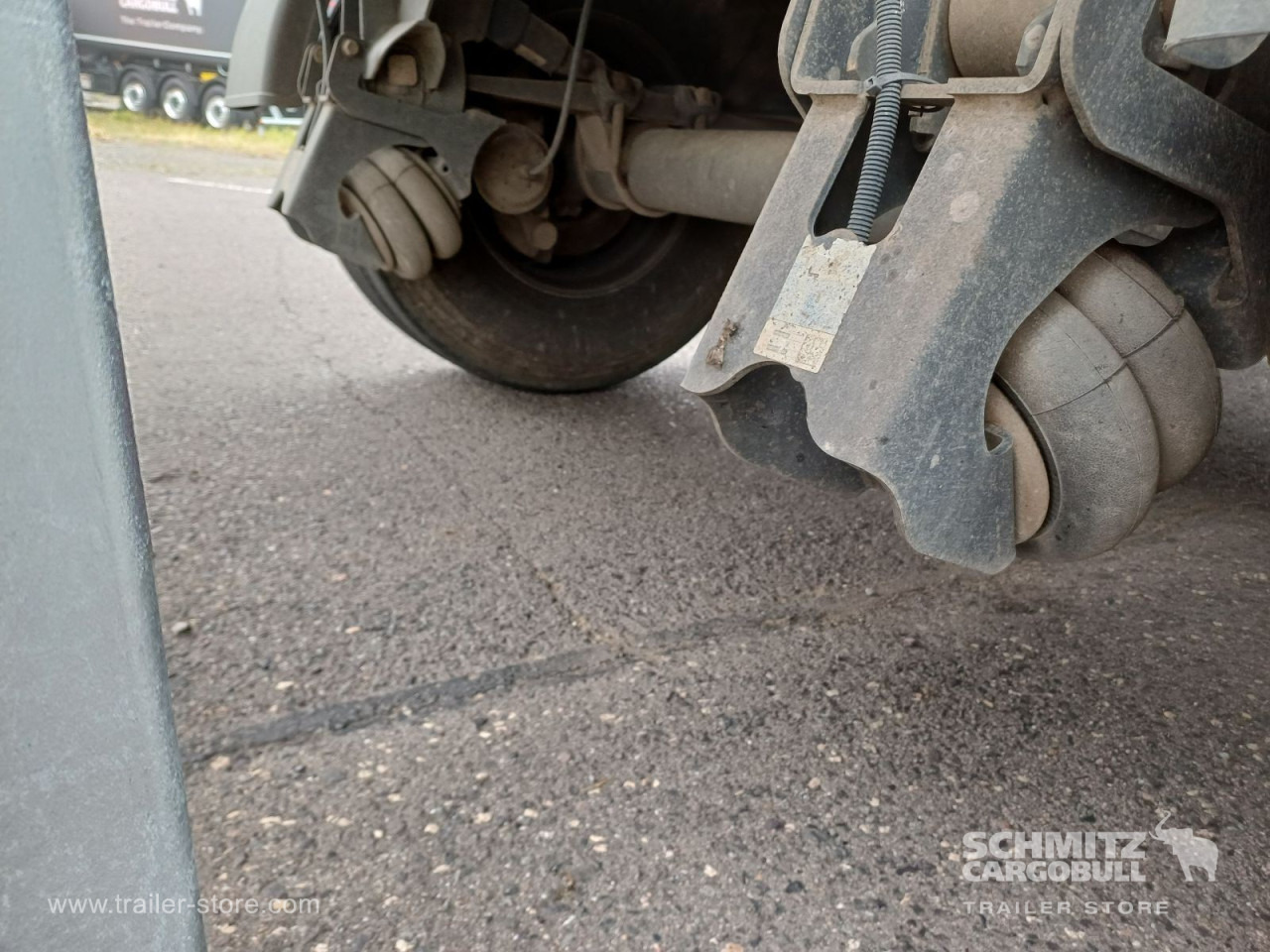 SCHMITZ Auflieger Kipper Stahlrundmulde 24m³ - قلابة نصف مقطورة: صور 3 SCHMITZ Auflieger Kipper Stahlrundmulde 24m³ - قلابة نصف مقطورة: صور 3