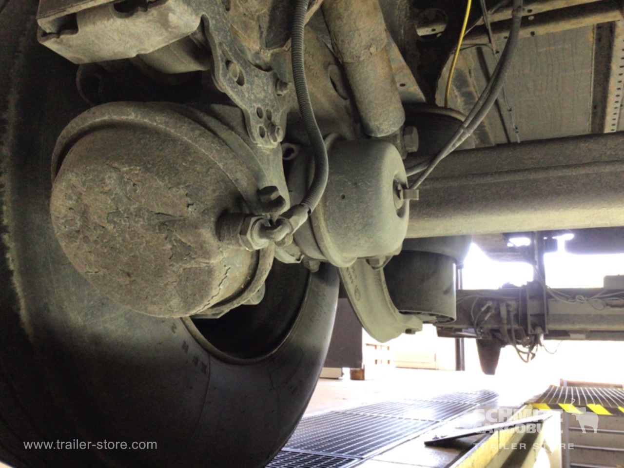 KRONE Platform Standard - نصف مقطورة مسطحة: صور 4 KRONE Platform Standard - نصف مقطورة مسطحة: صور 4