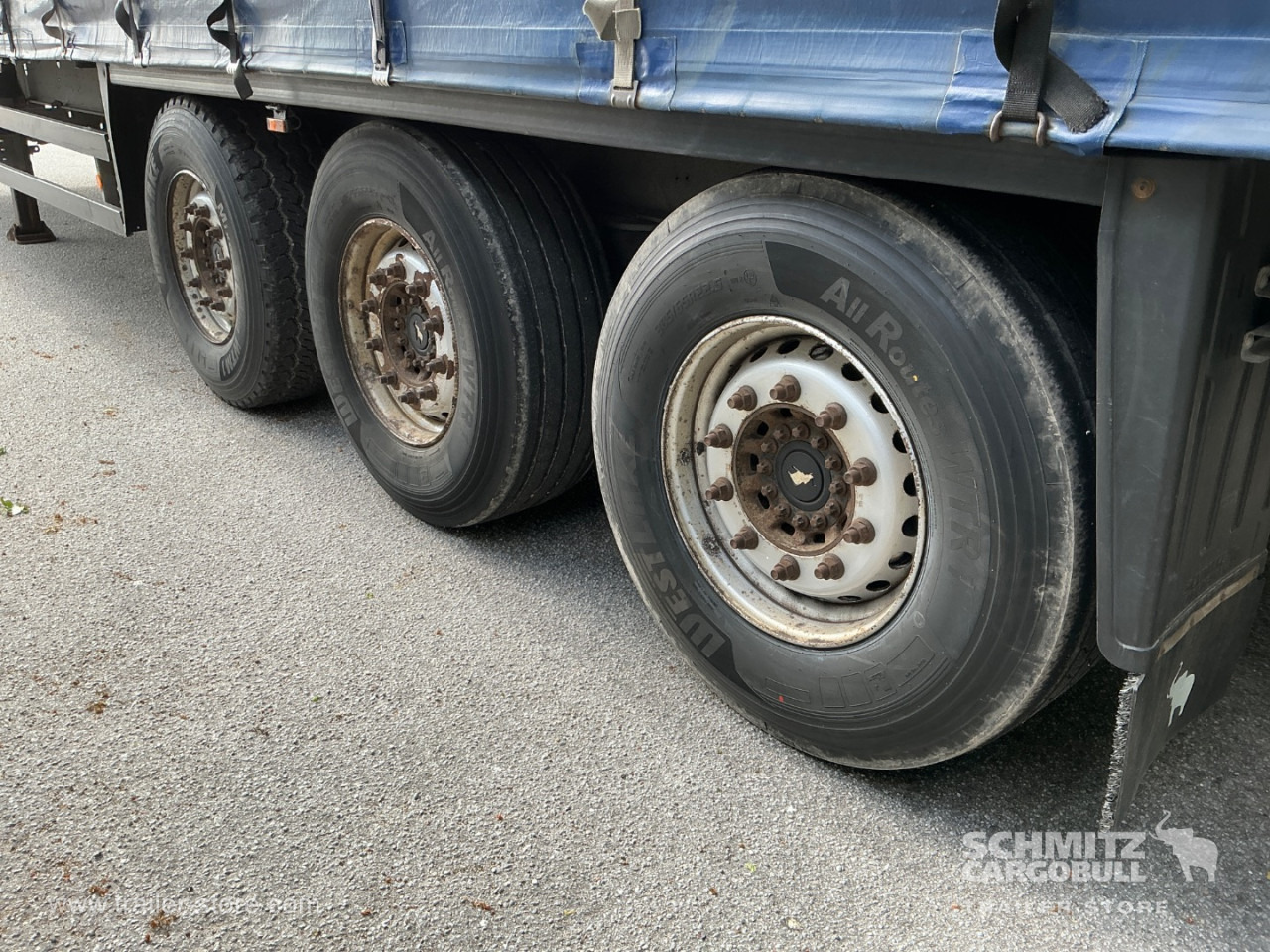 SCHMITZ Curtainsider Standard Taillift - الخيمة نصف مقطورة: صور 3 SCHMITZ Curtainsider Standard Taillift - الخيمة نصف مقطورة: صور 3