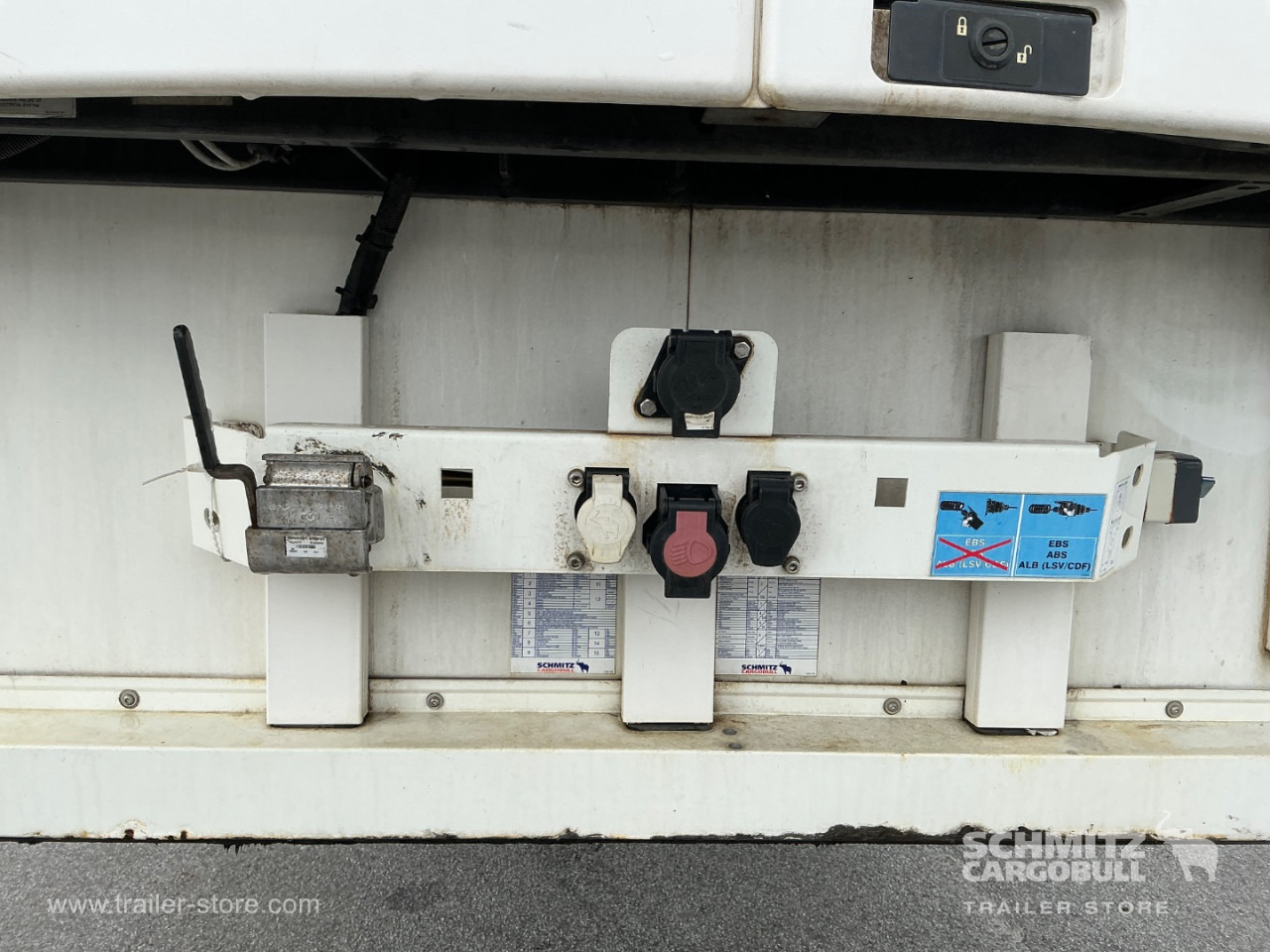 SCHMITZ Reefer Multitemp Double deck - متساوي نصف مقطورة: صور 4 SCHMITZ Reefer Multitemp Double deck - متساوي نصف مقطورة: صور 4