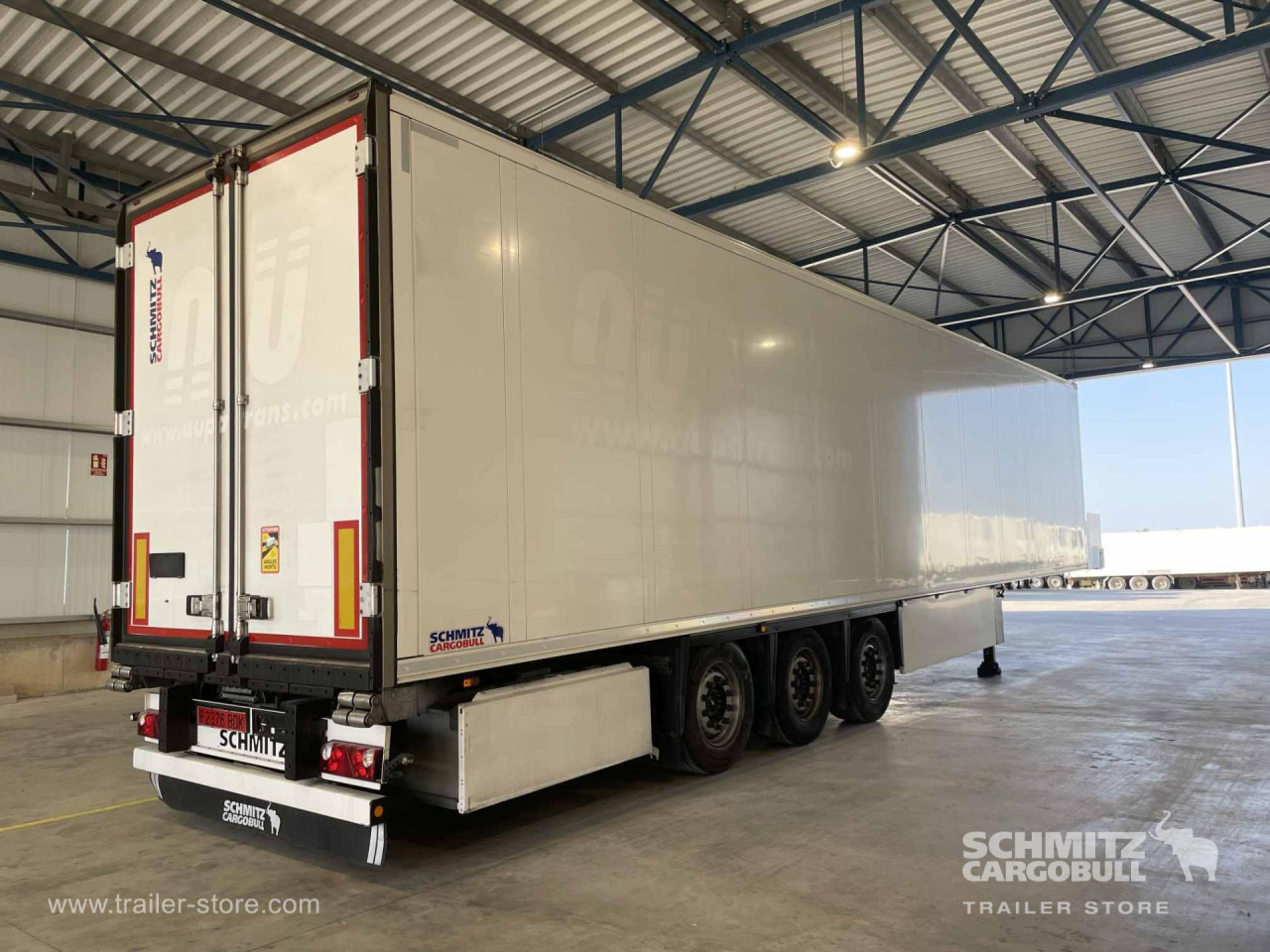 SCHMITZ Semiremolque Frigo Standard - متساوي نصف مقطورة: صور 5 SCHMITZ Semiremolque Frigo Standard - متساوي نصف مقطورة: صور 5