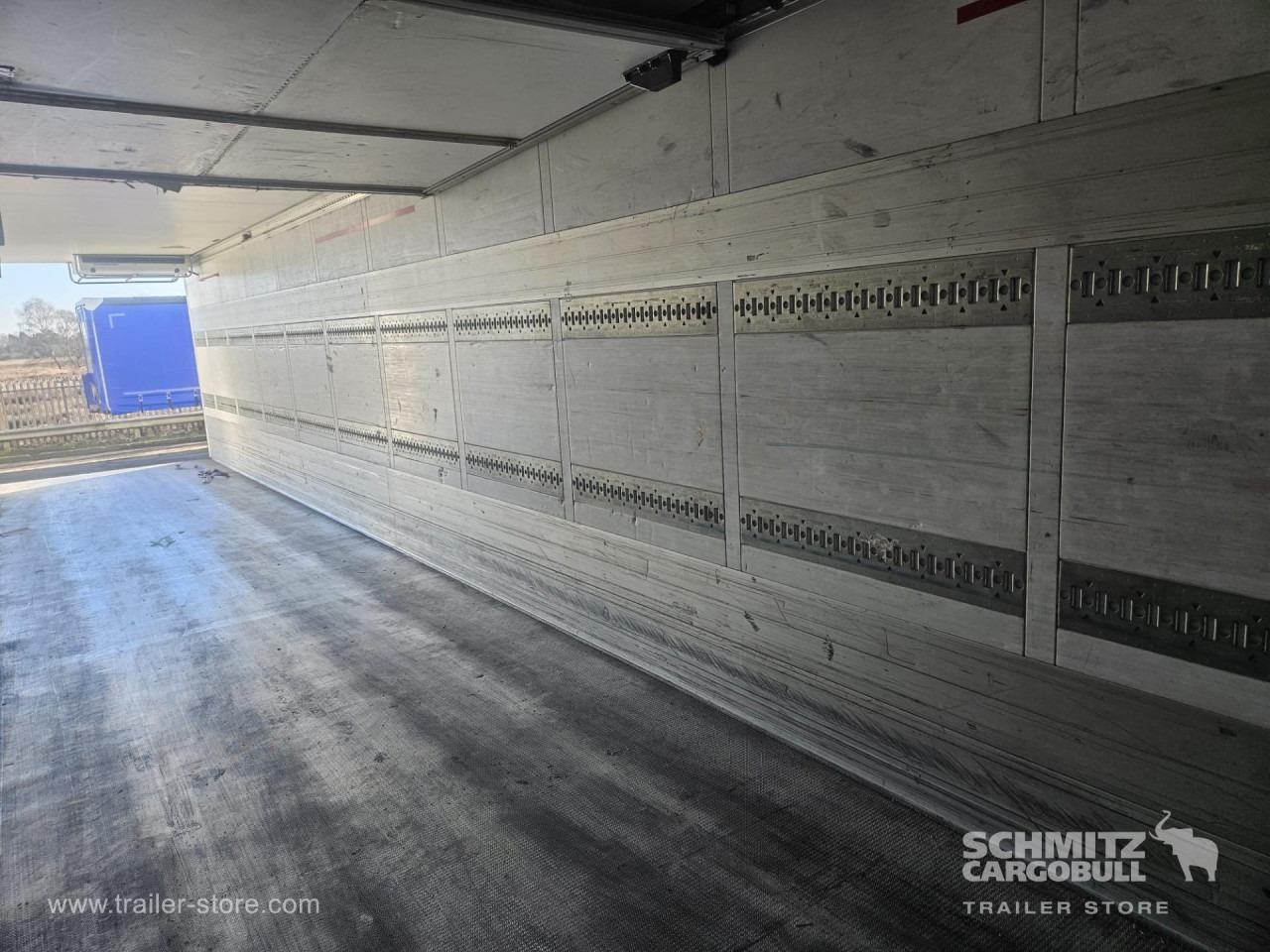 SCHMITZ Reefer Multitemp - متساوي نصف مقطورة: صور 4 SCHMITZ Reefer Multitemp - متساوي نصف مقطورة: صور 4