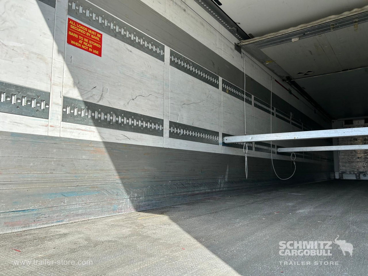 SCHMITZ Reefer Multitemp - متساوي نصف مقطورة: صور 5 SCHMITZ Reefer Multitemp - متساوي نصف مقطورة: صور 5