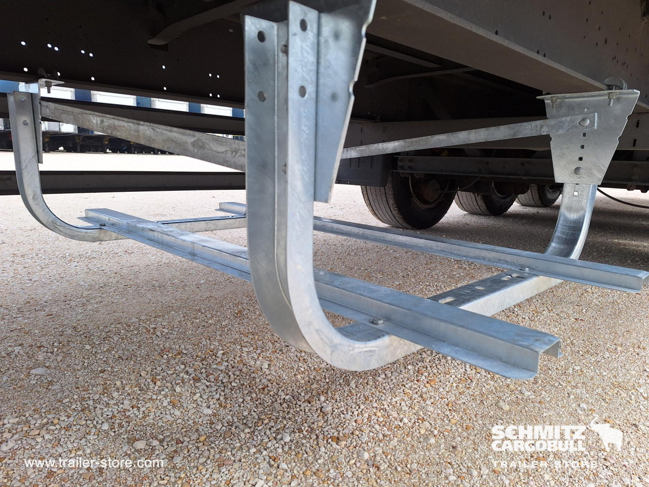 SCHMITZ Curtainsider Mega - الخيمة نصف مقطورة: صور 2 SCHMITZ Curtainsider Mega - الخيمة نصف مقطورة: صور 2