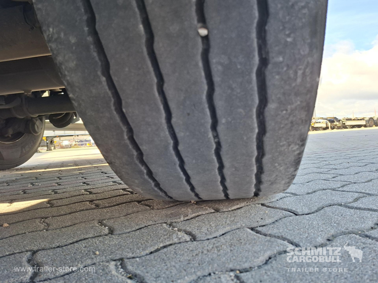 SCHMITZ Mélyhűtő koffer Multitemp - متساوي نصف مقطورة: صور 3 SCHMITZ Mélyhűtő koffer Multitemp - متساوي نصف مقطورة: صور 3