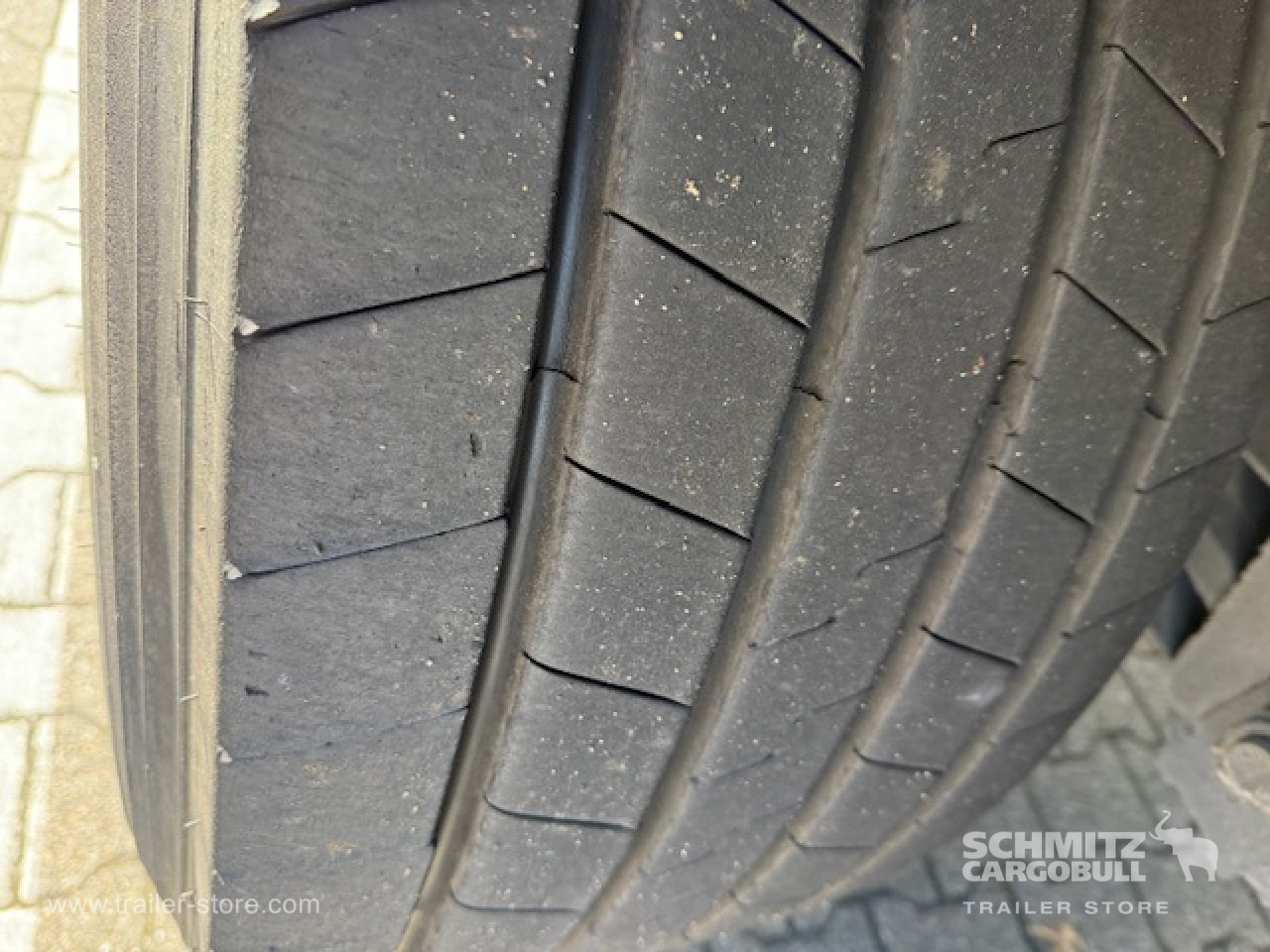 SCHMITZ Oplegger Kasten Standard Taillift - بصندوق مغلق نصف مقطورة: صور 5 SCHMITZ Oplegger Kasten Standard Taillift - بصندوق مغلق نصف مقطورة: صور 5