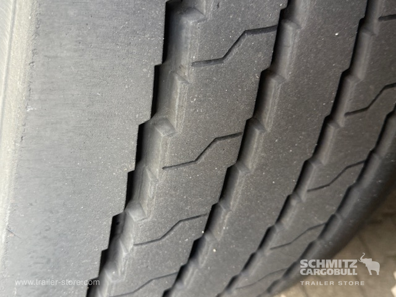 SCHMITZ Oplegger Kasten Standard - بصندوق مغلق نصف مقطورة: صور 4 SCHMITZ Oplegger Kasten Standard - بصندوق مغلق نصف مقطورة: صور 4