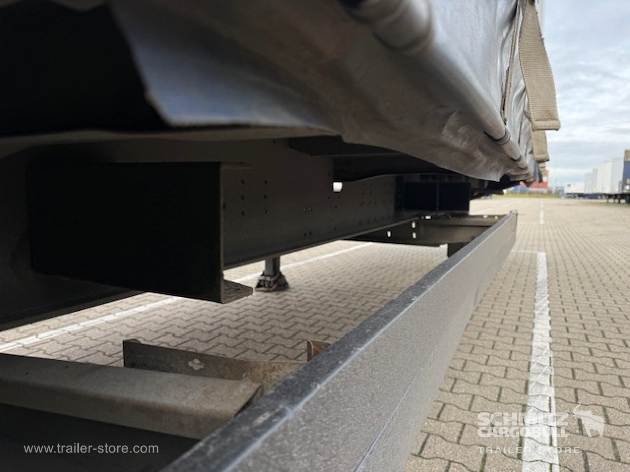 SCHMITZ Oplegger Schuifzeil Mega - الخيمة نصف مقطورة: صور 4 SCHMITZ Oplegger Schuifzeil Mega - الخيمة نصف مقطورة: صور 4