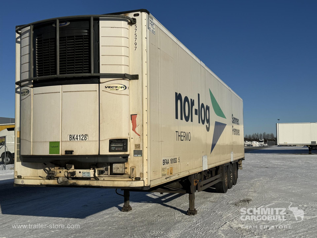 SCHMITZ Reefer Multitemp - متساوي نصف مقطورة: صور 1 SCHMITZ Reefer Multitemp - متساوي نصف مقطورة: صور 1