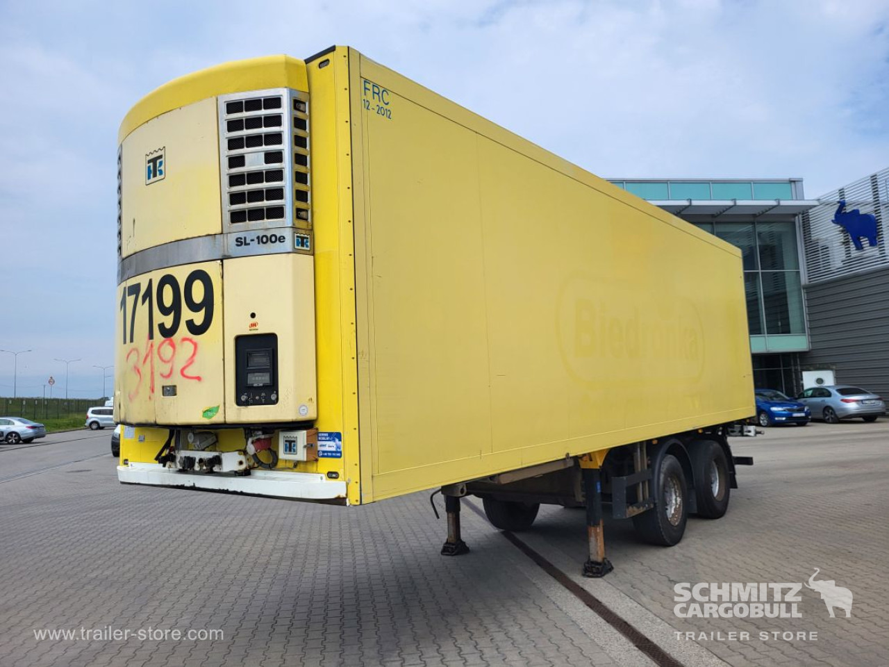 SCHMITZ Insulated/refrigerated box Taillift - مبردة نصف مقطورة: صور 1 SCHMITZ Insulated/refrigerated box Taillift - مبردة نصف مقطورة: صور 1