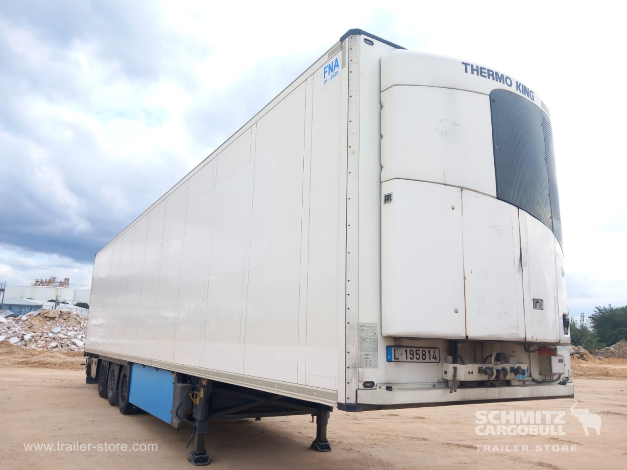 SCHMITZ Reefer Standard - متساوي نصف مقطورة: صور 1 SCHMITZ Reefer Standard - متساوي نصف مقطورة: صور 1