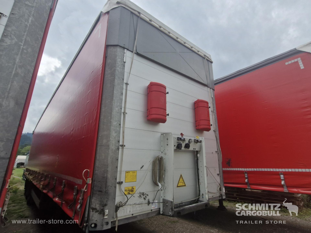 SCHMITZ Curtainsider Varios - الخيمة نصف مقطورة: صور 1 SCHMITZ Curtainsider Varios - الخيمة نصف مقطورة: صور 1