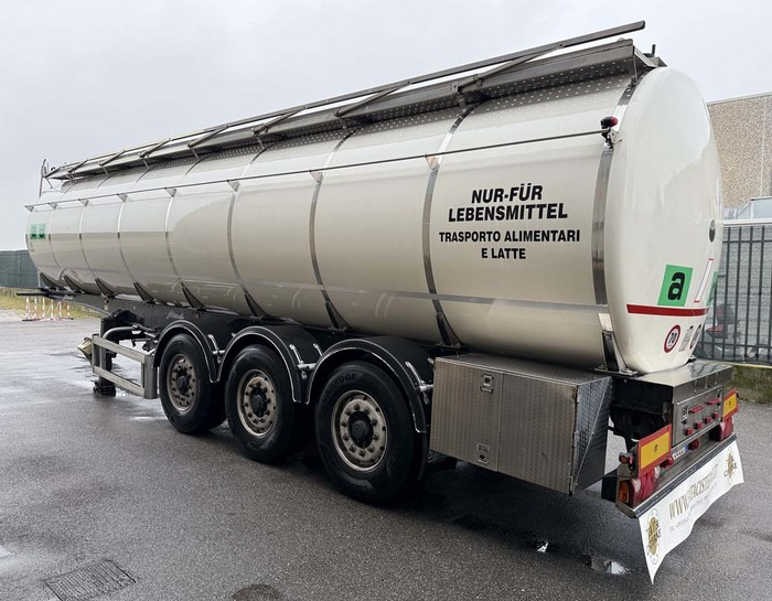 BATA CISTERNA ALIMENTARE SANTI-MENCI ANNO 05-2010 - نصف مقطورة صهريج: صور 2 BATA CISTERNA ALIMENTARE SANTI-MENCI ANNO 05-2010 - نصف مقطورة صهريج: صور 2