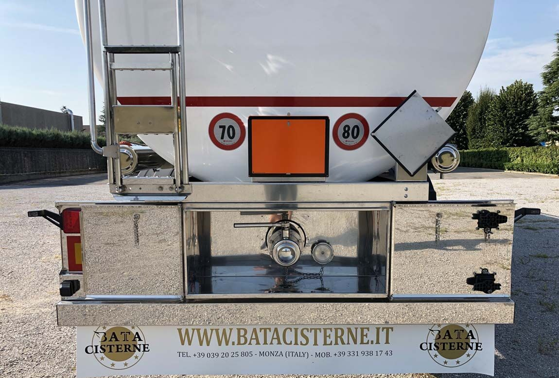 نصف مقطورة صهريج لنقل الكيماويات جديد Bata CISTERNA MODELLO CHIMICA L4BH 33.000LT NUOVA: صور 17 نصف مقطورة صهريج لنقل الكيماويات جديد Bata CISTERNA MODELLO CHIMICA L4BH 33.000LT NUOVA: صور 17