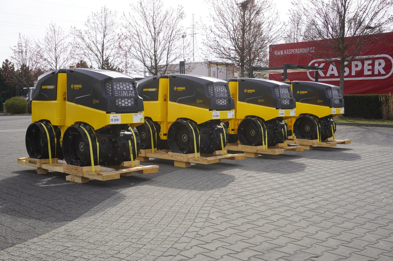 BOMAG BMP 8500 brand-new trench roller / Remote Control / 4 units - مداحل الأسفلت الصغيرة: صور 3 BOMAG BMP 8500 brand-new trench roller / Remote Control / 4 units - مداحل الأسفلت الصغيرة: صور 3