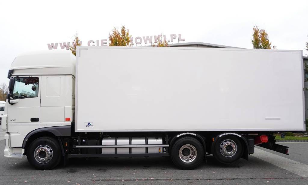 DAF XF 450 6×2 E6 / Refrigerator Lacapitaine / ATP/FRC to 2027 / 18 pallets - مبردة شاحنة: صور 4 DAF XF 450 6×2 E6 / Refrigerator Lacapitaine / ATP/FRC to 2027 / 18 pallets - مبردة شاحنة: صور 4