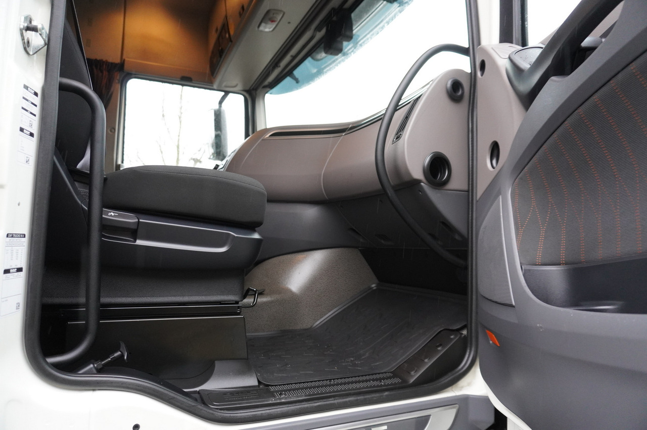 تأجير DAF XF 480 E6 6x2 / NEW Lamberet Refrigerator 18 pallets / 260000 km DAF XF 480 E6 6x2 / NEW Lamberet Refrigerator 18 pallets / 260000 km: صور 30 تأجير DAF XF 480 E6 6x2 / NEW Lamberet Refrigerator 18 pallets / 260000 km DAF XF 480 E6 6x2 / NEW Lamberet Refrigerator 18 pallets / 260000 km: صور 30