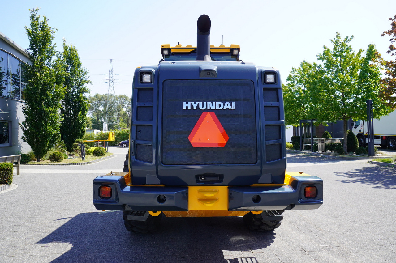 اللودر بعجل HYUNDAI HL940A articulated loader / year 2021 / weight 13.5t year of production 2021: صور 8