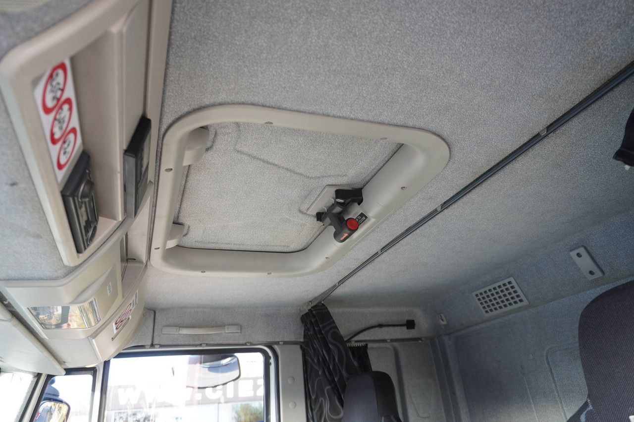 تأجير IVECO Eurocargo 120E18 Crane Palfinger / 3-way tipper / sleeper cab IVECO Eurocargo 120E18 Crane Palfinger / 3-way tipper / sleeper cab: صور 15