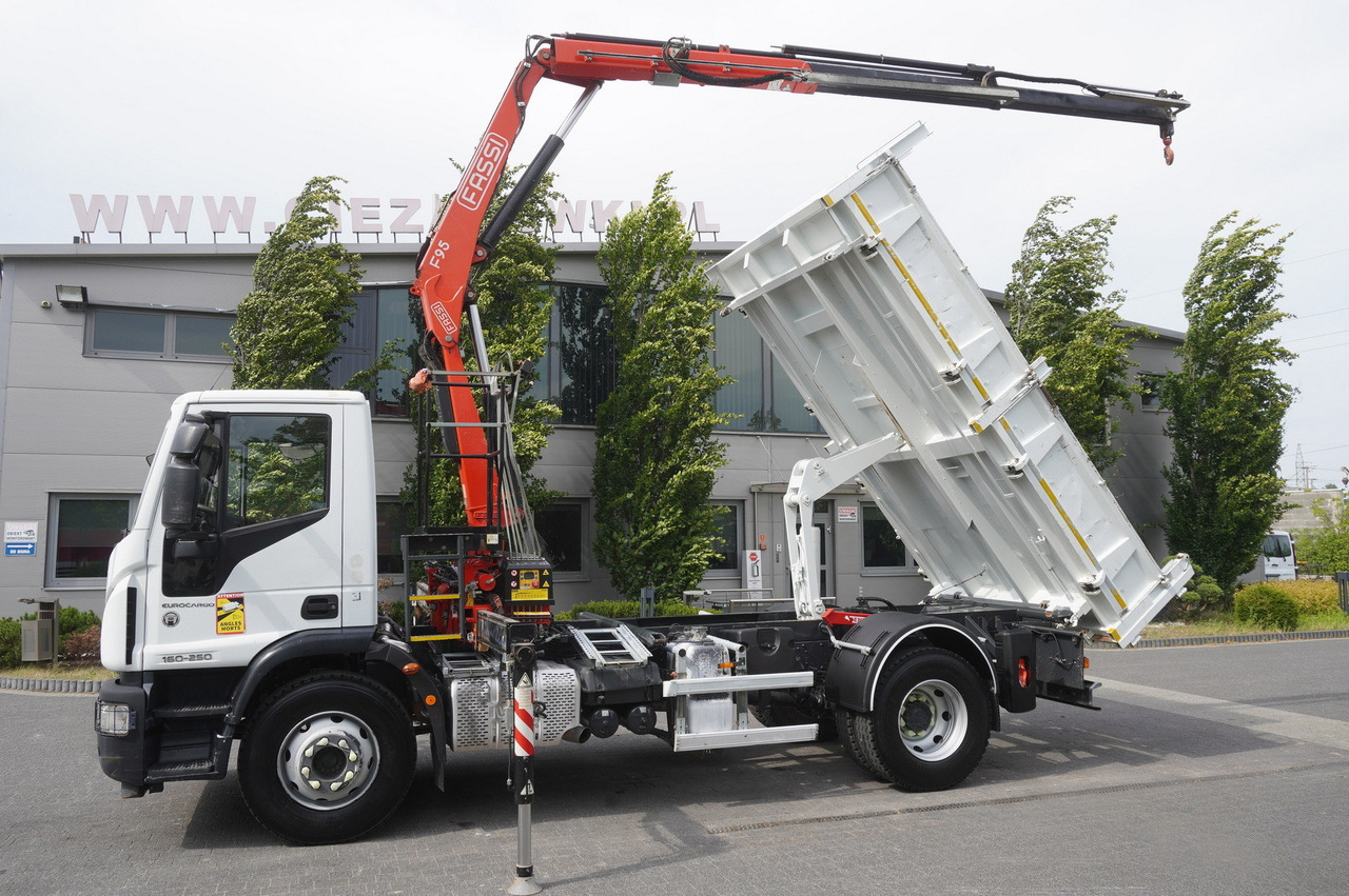 IVECO Eurocargo 160-250 / Fassi F95 crane / 120 tho. km / 3-sided tipper - شاحنة كرين: صور 4 IVECO Eurocargo 160-250 / Fassi F95 crane / 120 tho. km / 3-sided tipper - شاحنة كرين: صور 4