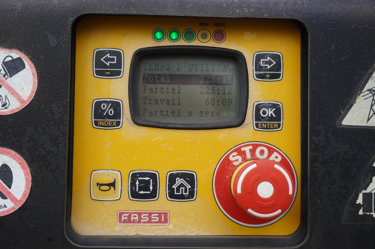 IVECO STRALIS 19.310 E6 / Flatbed 19 EPAL / FASSI F135 / 225 MTH! / 5.7 T - شاحنات مسطحة, شاحنة كرين: صور 2 IVECO STRALIS 19.310 E6 / Flatbed 19 EPAL / FASSI F135 / 225 MTH! / 5.7 T - شاحنات مسطحة, شاحنة كرين: صور 2