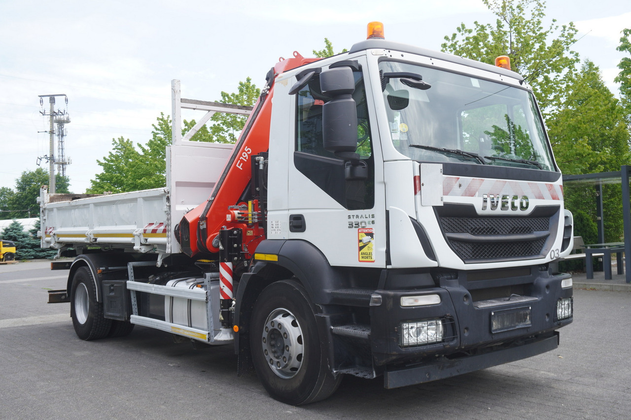 قلابات, شاحنة كرين IVECO STRALIS 330 E6 / FASSI 195A 8.5 T / 3-side tipper: صور 6