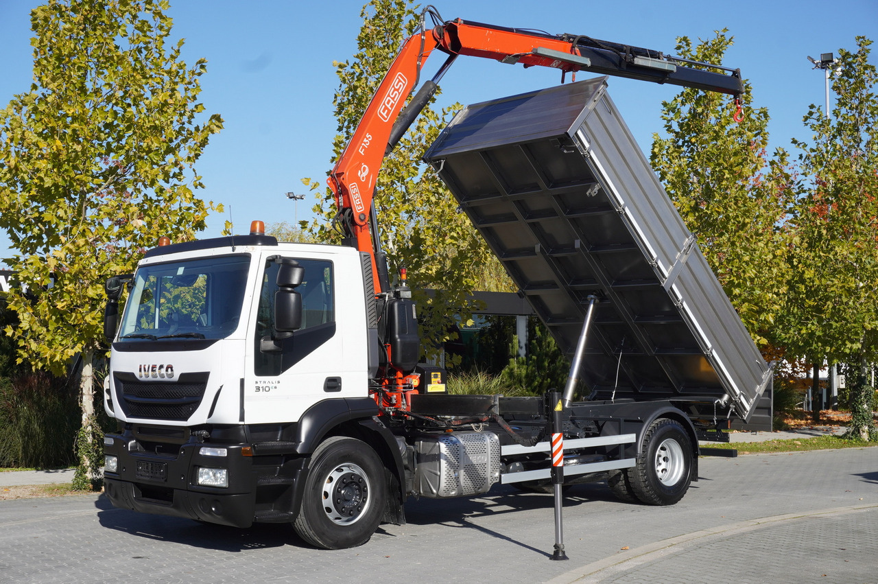 IVECO Stralis 310 E6 / NEW 3-sided tipper / Fassi F135 crane with remote control - شاحنة كرين: صور 1 IVECO Stralis 310 E6 / NEW 3-sided tipper / Fassi F135 crane with remote control - شاحنة كرين: صور 1