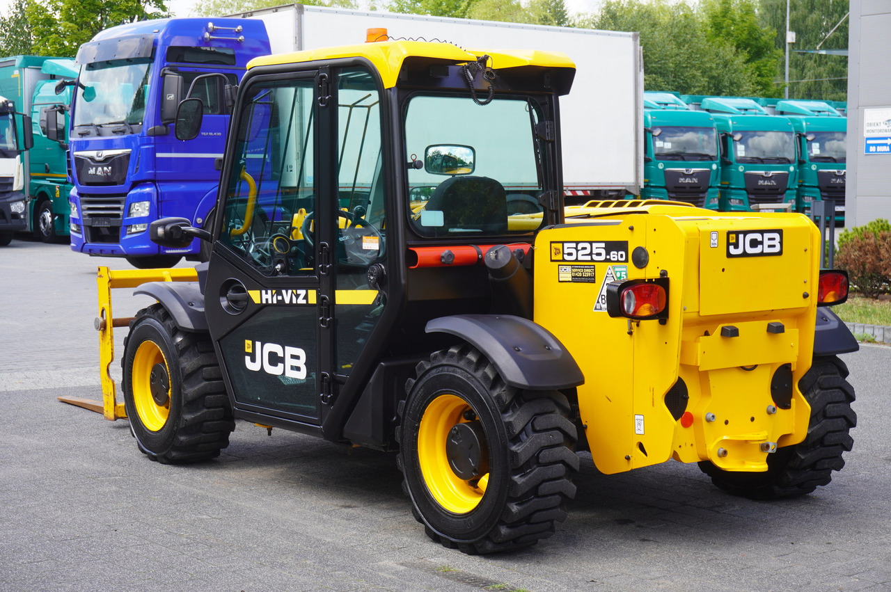 JCB 525-60T5 / 2022 / 860 MTH! / 2.5 T / Reach 6 m / joystick - رافعة تلسكوبية: صور 4 JCB 525-60T5 / 2022 / 860 MTH! / 2.5 T / Reach 6 m / joystick - رافعة تلسكوبية: صور 4