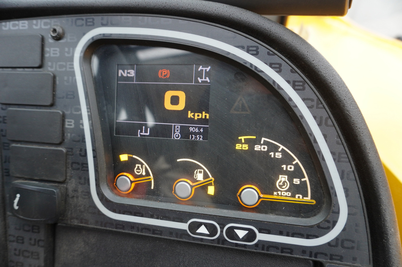 JCB 531-70 / 900 MTH telescopic charger! / 3.1 T / 7 M - جرافة ذات عجلات تلسكوبية: صور 2 JCB 531-70 / 900 MTH telescopic charger! / 3.1 T / 7 M - جرافة ذات عجلات تلسكوبية: صور 2