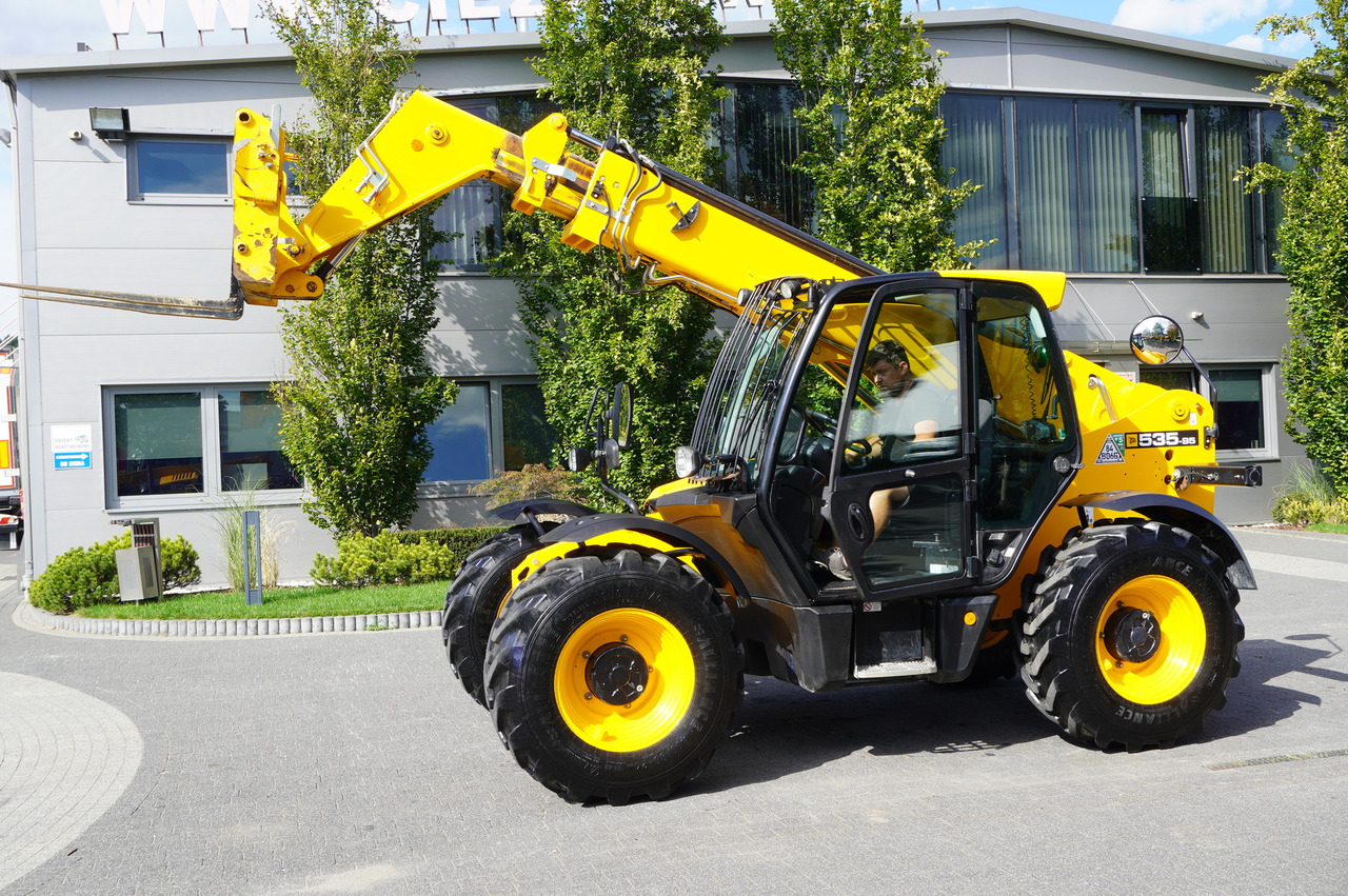 JCB 535-95 / 3.5 T / range 9.5 m / 700 MTH! - رافعة تلسكوبية: صور 5 JCB 535-95 / 3.5 T / range 9.5 m / 700 MTH! - رافعة تلسكوبية: صور 5