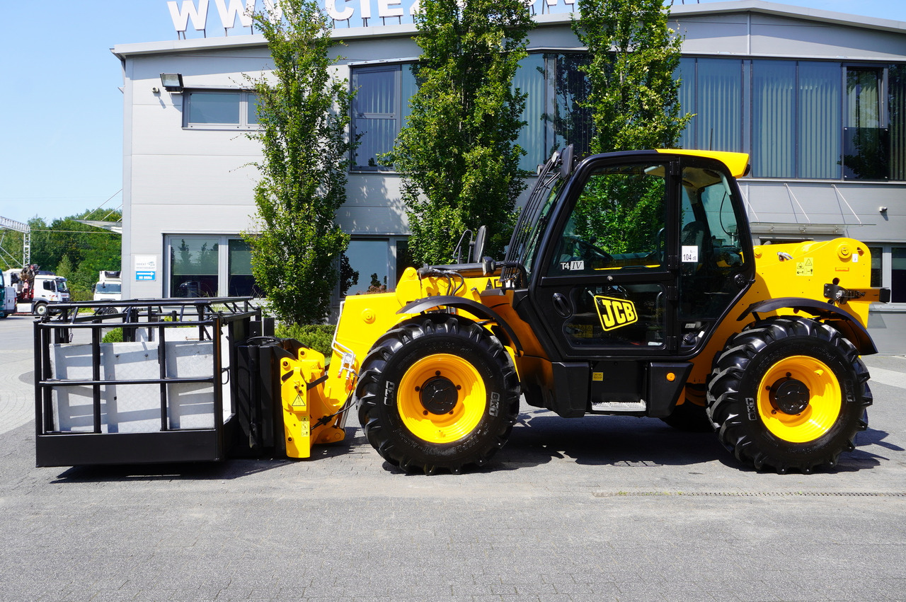 JCB 535-95 / 3.5 T / range 9.5 m / joystick - جرافة ذات عجلات تلسكوبية: صور 2 JCB 535-95 / 3.5 T / range 9.5 m / joystick - جرافة ذات عجلات تلسكوبية: صور 2