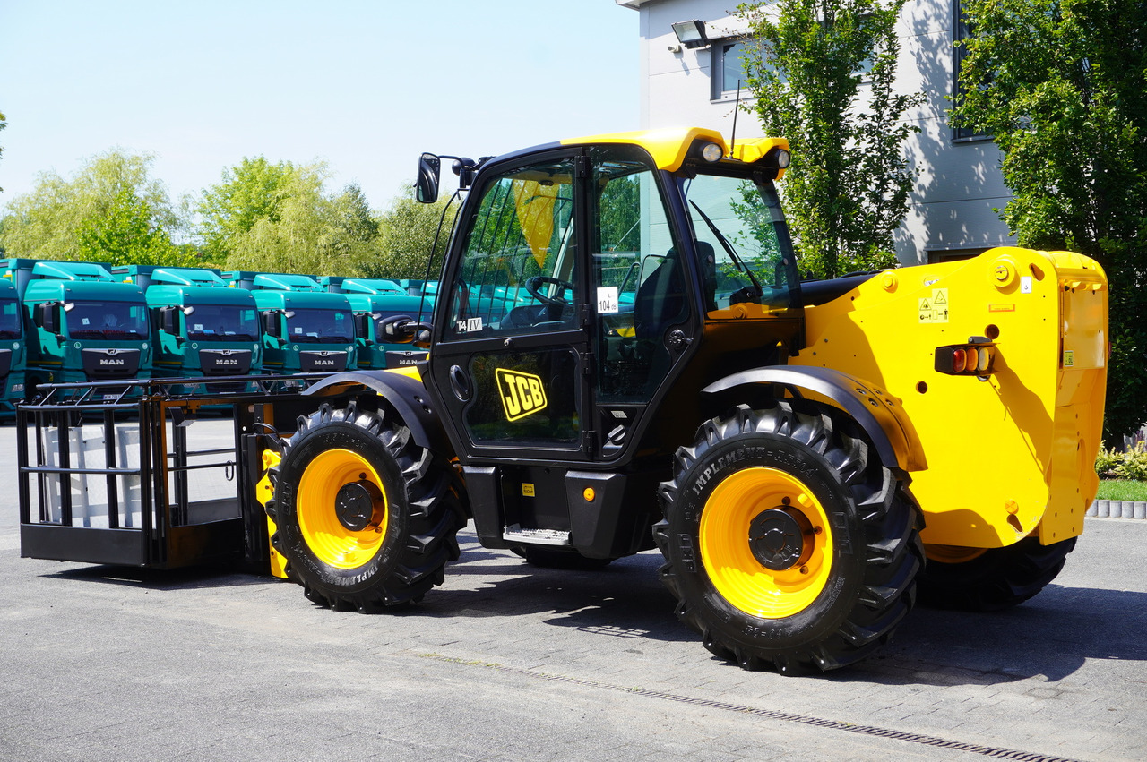 JCB 535-95 / 3.5 T / range 9.5 m / joystick - جرافة ذات عجلات تلسكوبية: صور 3 JCB 535-95 / 3.5 T / range 9.5 m / joystick - جرافة ذات عجلات تلسكوبية: صور 3