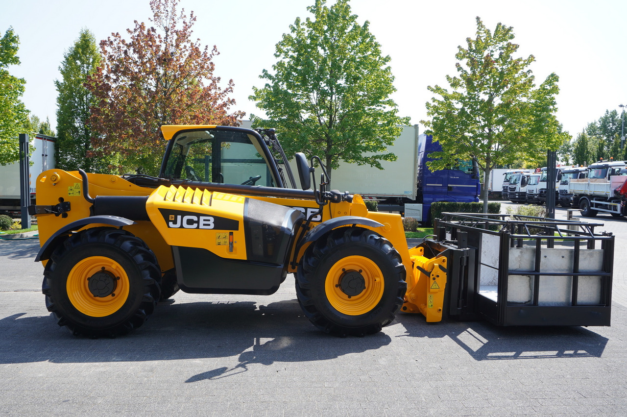 JCB 535-95 / 3.5 T / range 9.5 m / joystick - جرافة ذات عجلات تلسكوبية: صور 5 JCB 535-95 / 3.5 T / range 9.5 m / joystick - جرافة ذات عجلات تلسكوبية: صور 5