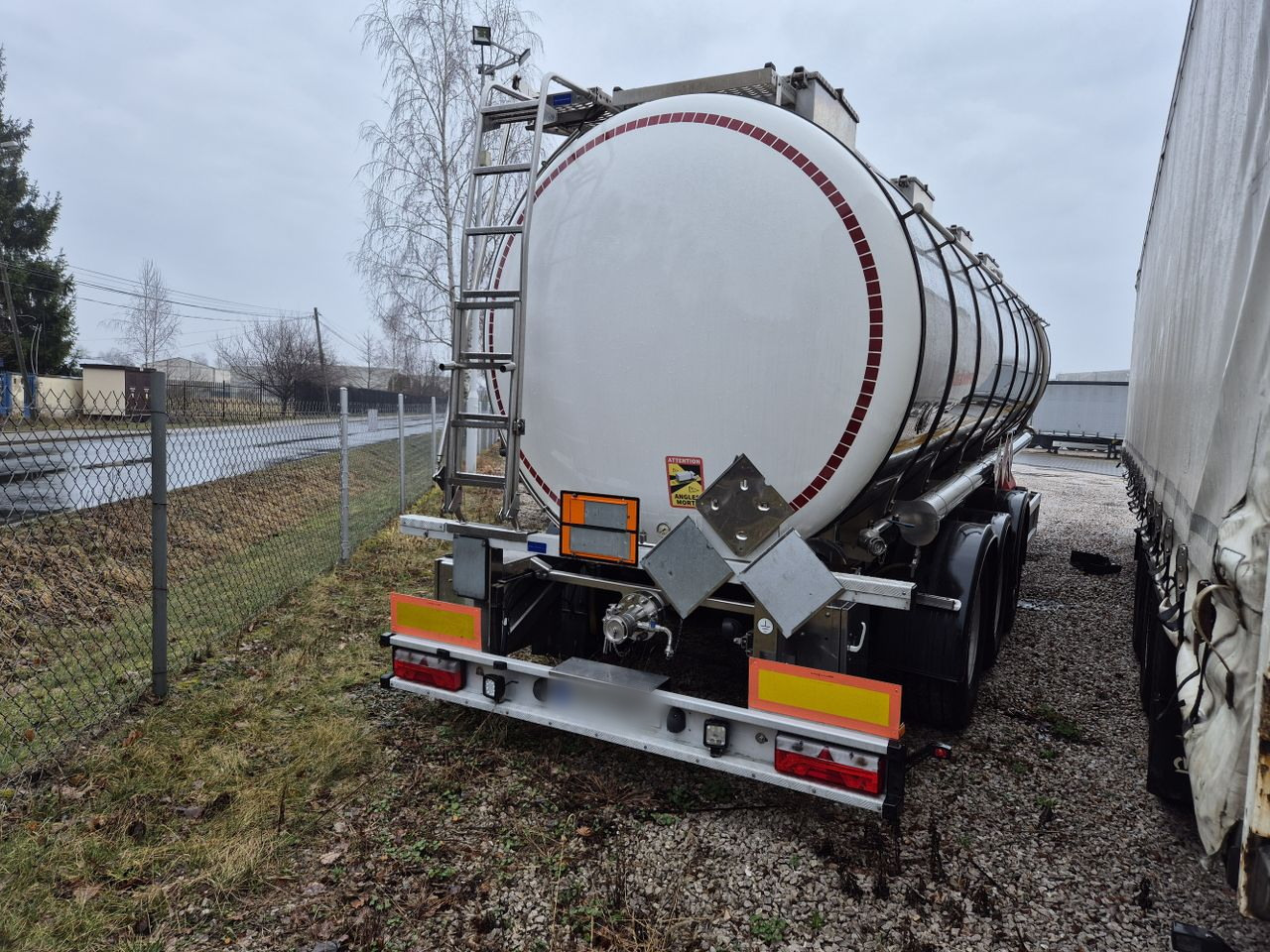 KÄSSBOHRER cistern for chemicals / ADR - نصف مقطورة صهريج: صور 4 KÄSSBOHRER cistern for chemicals / ADR - نصف مقطورة صهريج: صور 4