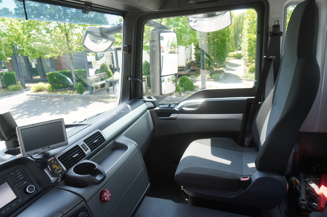 تأجير MAN TGS 26.360 Flatbed / Fassi F175 7.7 T / steered 3rd axle MAN TGS 26.360 Flatbed / Fassi F175 7.7 T / steered 3rd axle: صور 23 تأجير MAN TGS 26.360 Flatbed / Fassi F175 7.7 T / steered 3rd axle MAN TGS 26.360 Flatbed / Fassi F175 7.7 T / steered 3rd axle: صور 23