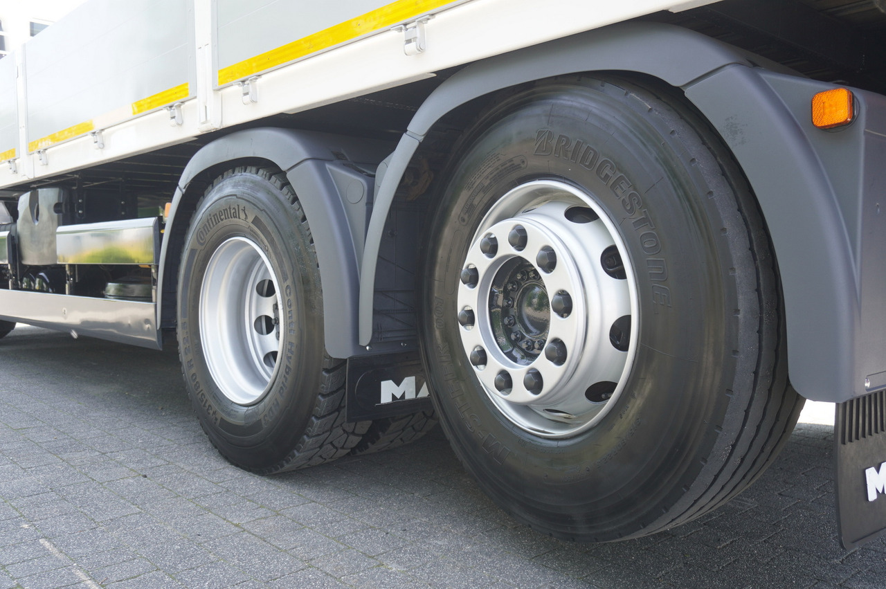 تأجير MAN TGS 26.360 Flatbed / Fassi F175 7.7 T / steered 3rd axle MAN TGS 26.360 Flatbed / Fassi F175 7.7 T / steered 3rd axle: صور 13 تأجير MAN TGS 26.360 Flatbed / Fassi F175 7.7 T / steered 3rd axle MAN TGS 26.360 Flatbed / Fassi F175 7.7 T / steered 3rd axle: صور 13