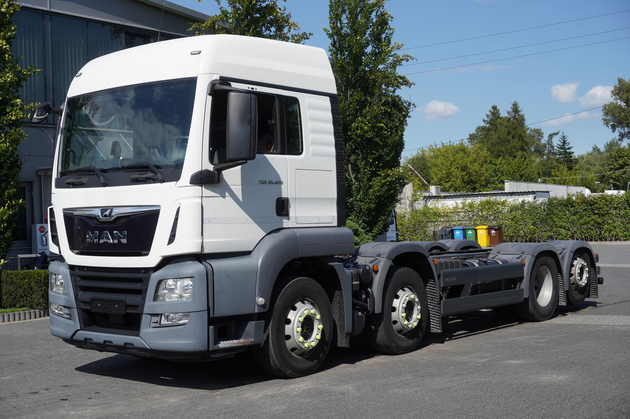 MAN TGS 35.420 8×2 / Chassis 6.5 m / 3 steered axles - الشاسيه شاحنة: صور 2 MAN TGS 35.420 8×2 / Chassis 6.5 m / 3 steered axles - الشاسيه شاحنة: صور 2
